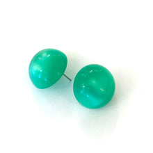 Load image into Gallery viewer, Green Moonglow Retro Button Stud Earrings