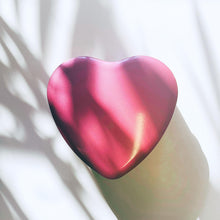 Load image into Gallery viewer, Romantic Set of 3 Mini Heart Claws in Heart Shaped Gift Box