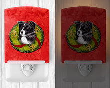 Load image into Gallery viewer, Border Collie Christmas Wreath Ceramic Night Light SC9104CNL