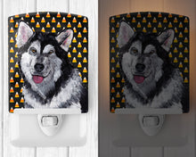 Load image into Gallery viewer, Alaskan Malamute Candy Corn Halloween_x000B_ Ceramic Night Light SC9496CNL