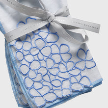 Load image into Gallery viewer, Hydrangea dinner napkins, blue, set of two
