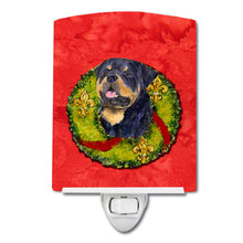 Load image into Gallery viewer, Rottweiler Cristmas Wreath Ceramic Night Light SS4211CNL