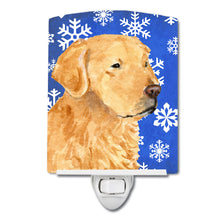 Load image into Gallery viewer, Golden Retriever Winter Snowflakes Holiday Ceramic Night Light SS4614CNL