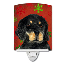 Load image into Gallery viewer, Gordon Setter Red Green Snowflakes Christmas Ceramic Night Light SS4722CNL