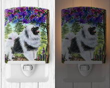 Load image into Gallery viewer, Keeshond Ceramic Night Light SS8063CNL
