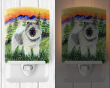Load image into Gallery viewer, Keeshond Ceramic Night Light SS8192CNL