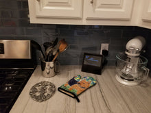 Load image into Gallery viewer, Norwich Terrier Oven Mitt SS8218OVMT