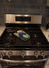 Load image into Gallery viewer, Schnauzer Oven Mitt SS8256OVMT