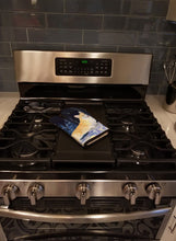 Load image into Gallery viewer, Starry Night Corgi Oven Mitt SS8353OVMT