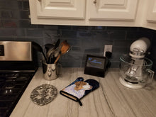 Load image into Gallery viewer, Starry Night Australian Shepherd Oven Mitt SS8375OVMT