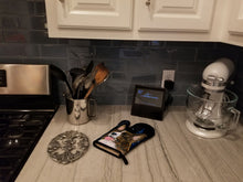 Load image into Gallery viewer, Starry Night Corgi Oven Mitt SS8387OVMT
