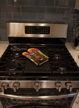 Load image into Gallery viewer, Australian Kelpie Oven Mitt SS8422OVMT