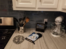 Load image into Gallery viewer, Starry Night Old English Sheepdog Oven Mitt SS8443OVMT