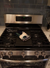 Load image into Gallery viewer, Starry Night Anatolian Shepherd Oven Mitt SS8505OVMT