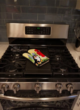 Load image into Gallery viewer, Little Girl with her Bernese Mountain Dog Oven Mitt SS8531OVMT