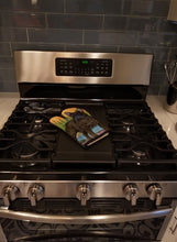 Load image into Gallery viewer, French Bulldog Oven Mitt SS8597OVMT