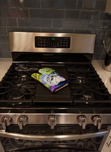 Load image into Gallery viewer, Tibetan Terrier Oven Mitt SS8643OVMT