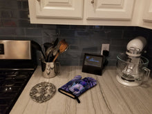 Load image into Gallery viewer, Poodle Oven Mitt SS8800OVMT