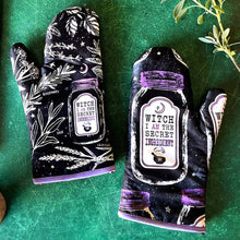 Load image into Gallery viewer, Set of 2 Witch Herbs Oven Mitt | Pot Holders Hanging Oven Gloves Set