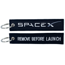 Load image into Gallery viewer, BLACK SpaceX REMOVE BEFORE LAUNCH Luggage Tag zipper pull keychain Space X CL4-06