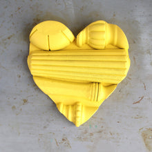 Load image into Gallery viewer, Piano Spindle Hearts