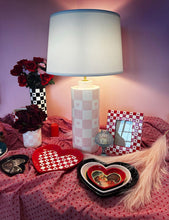 Load image into Gallery viewer, Checkered Heart Column Lamp
