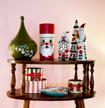 Load image into Gallery viewer, Wrapped up with a Ribbon Handpoured Candle &amp; Vase