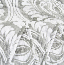 Load image into Gallery viewer, Tache Dreamy Moon Sky Ogee Damask Heather Gray White Quilt Set (TB300)