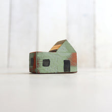 Load image into Gallery viewer, Tiny Wooden Houses