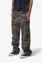 Load image into Gallery viewer, Ultra Baggy Cargo Pants - Camo