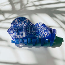 Load image into Gallery viewer, Velvet Claws Antique Vase Hair Clip | Claw Clip in Velvet Travel Bag