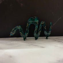 Load image into Gallery viewer, Velvet Claws Cleopatra Green Snake Hair Claw | Claw Clip in Velvet Travel Bag