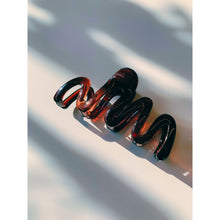 Load image into Gallery viewer, Velvet Claws Hair Clip | '80s Squiggle in Amber | Claw Clip in Velvet Travel Bag