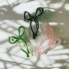 Load image into Gallery viewer, Velvet Claws Hair Clip | Coquette Bow in Black | Claw Clip in Velvet Travel Bag