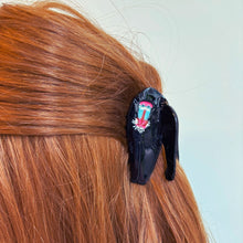 Load image into Gallery viewer, Velvet Claws Mandrill Ape Hair Claw in Black | Claw Clip in Velvet Travel Bag