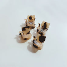 Load image into Gallery viewer, Velvet Claws Mini Kitty Claw Set of 4 | Hair Claw Clip in Velvet Travel Bag
