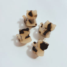 Load image into Gallery viewer, Velvet Claws Mini Kitty Claw Set of 4 | Hair Claw Clip in Velvet Travel Bag