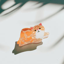 Load image into Gallery viewer, Velvet Claws Mini Orange Cat Hair Claw | Claw Clip in Velvet Travel Bag