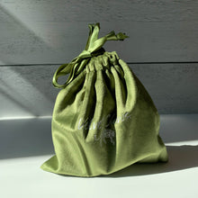 Load image into Gallery viewer, Velvet Claws Prosecco Hair Claw | Claw Clip in Velvet Travel Bag