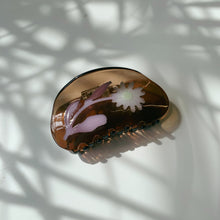 Load image into Gallery viewer, Velvet Claws Pure Seventies Amber Flower Hair Claw | Claw Clip in Velvet Travel Bag