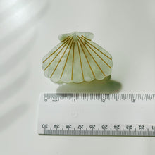 Load image into Gallery viewer, Velvet Claws Seashell Claw Set of 2: Pearl and Purple | Hair Claw Clip in Velvet Travel Bag