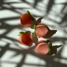 Load image into Gallery viewer, Velvet Claws Set of 4 🍑🍑🍑🍑 Mini Peach Hair Clips | Claw Clips in Velvet Travel Bag
