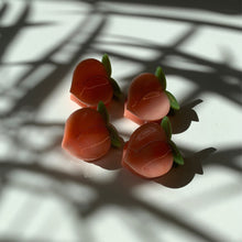 Load image into Gallery viewer, Velvet Claws Set of 4 🍑🍑🍑🍑 Mini Peach Hair Clips | Claw Clips in Velvet Travel Bag