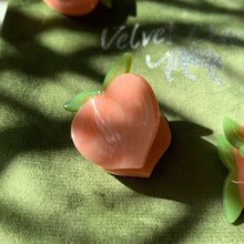 Load image into Gallery viewer, Velvet Claws Set of 4 🍑🍑🍑🍑 Mini Peach Hair Clips | Claw Clips in Velvet Travel Bag