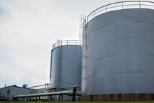Load image into Gallery viewer, Frontline VLRS Securail Pro Vertical Lifeline System 30'