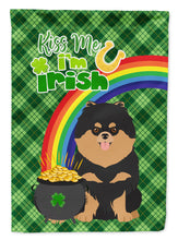 Load image into Gallery viewer, Black and Tan Pomeranian St. Patrick's Garden Flag – "Kiss Me I’m Irish" with Pot of Gold &amp; Rainbow