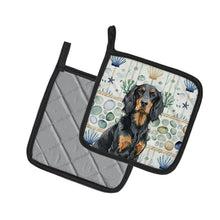 Load image into Gallery viewer, Gordon Setter Coastal Sea Glass Pair of Pot Holders