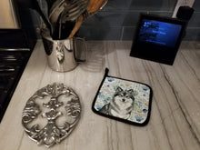 Load image into Gallery viewer, Keeshond Coastal Sea Glass Pair of Pot Holders
