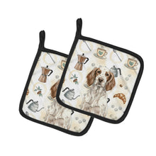 Load image into Gallery viewer, Liver Belton English Setter Coffee Bar Pair of Pot Holders