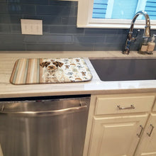 Load image into Gallery viewer, Liver and White German Wirehaired Pointer Coffee Bar Dish Drying Mat